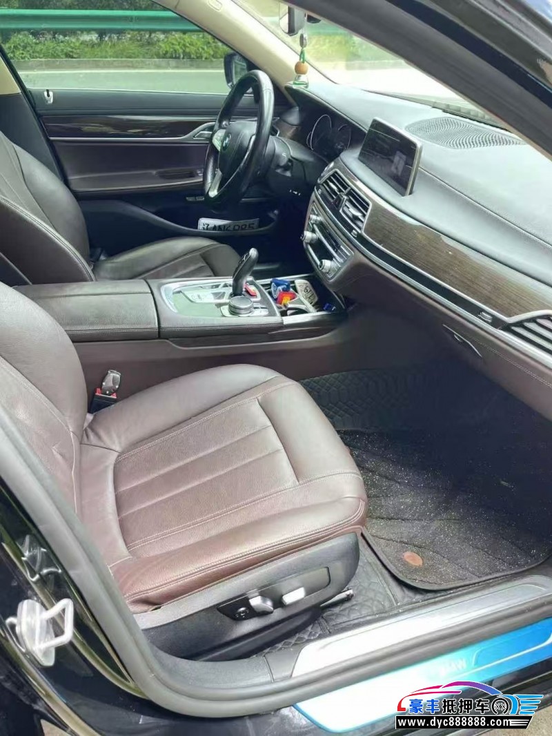 18年宝马7系轿车抵押车出售