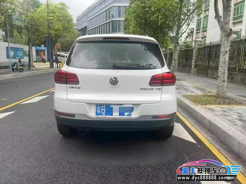 13年大众途观轿车抵押车出售