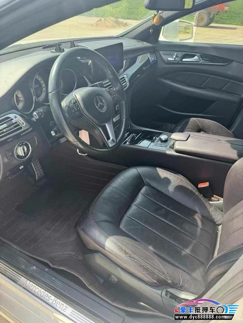 14年奔驰CLS轿车抵押车出售