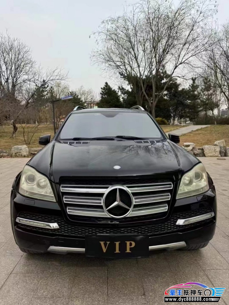 12年奔驰GL轿车抵押车出售