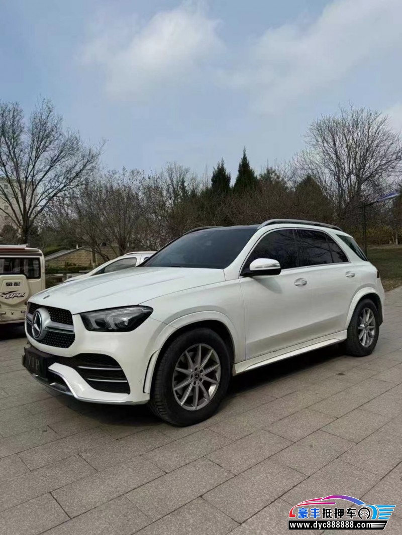 19年奔驰GLE轿车抵押车出售
