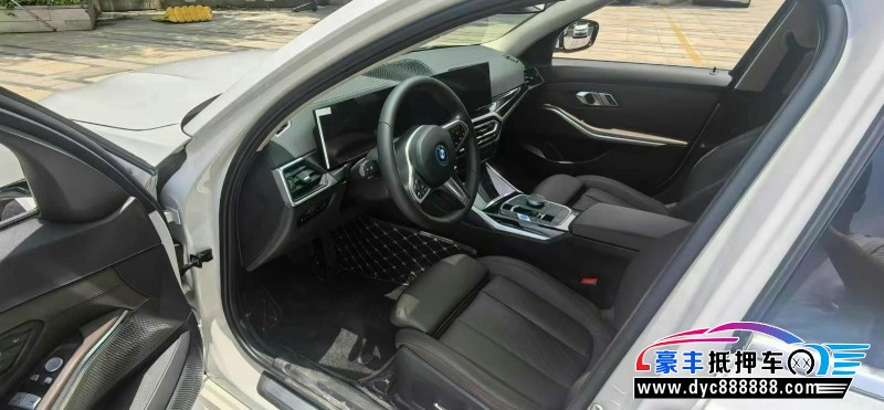 23年宝马i3轿车抵押车出售