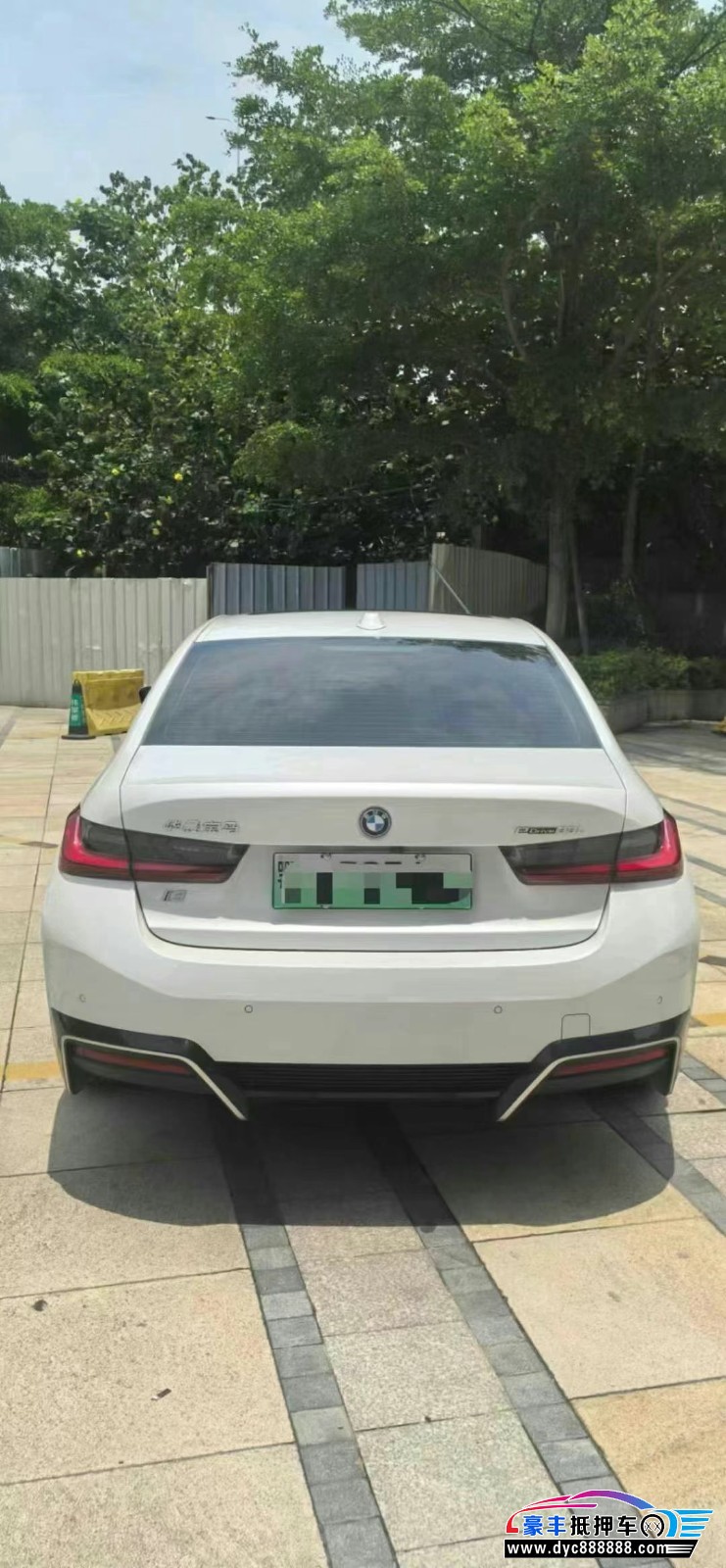 23年宝马i3轿车抵押车出售