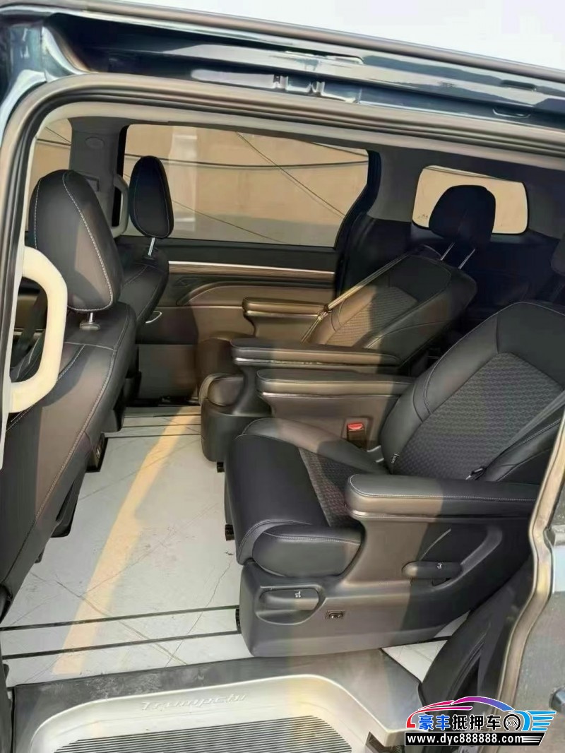 22年传祺M8轿车抵押车出售