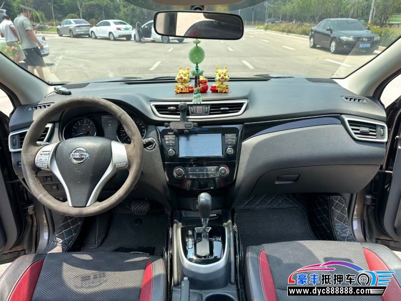 17年日产逍客轿车抵押车出售