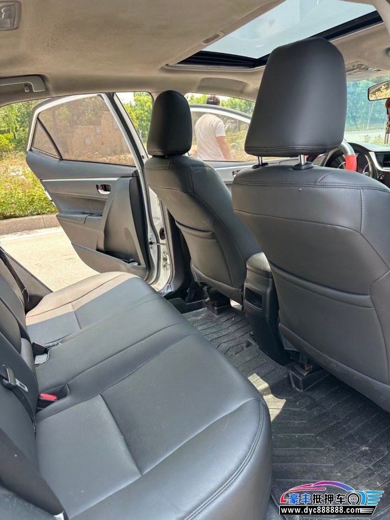 18年丰田卡罗拉轿车抵押车出售