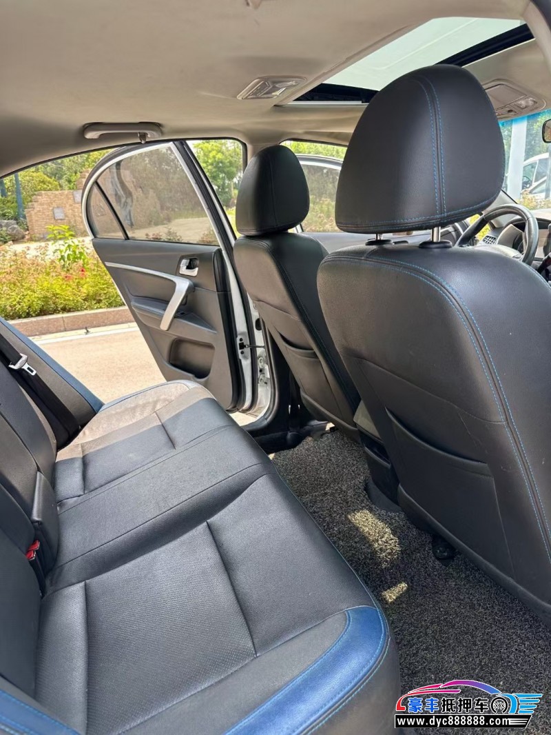 18年吉利帝豪轿车抵押车出售