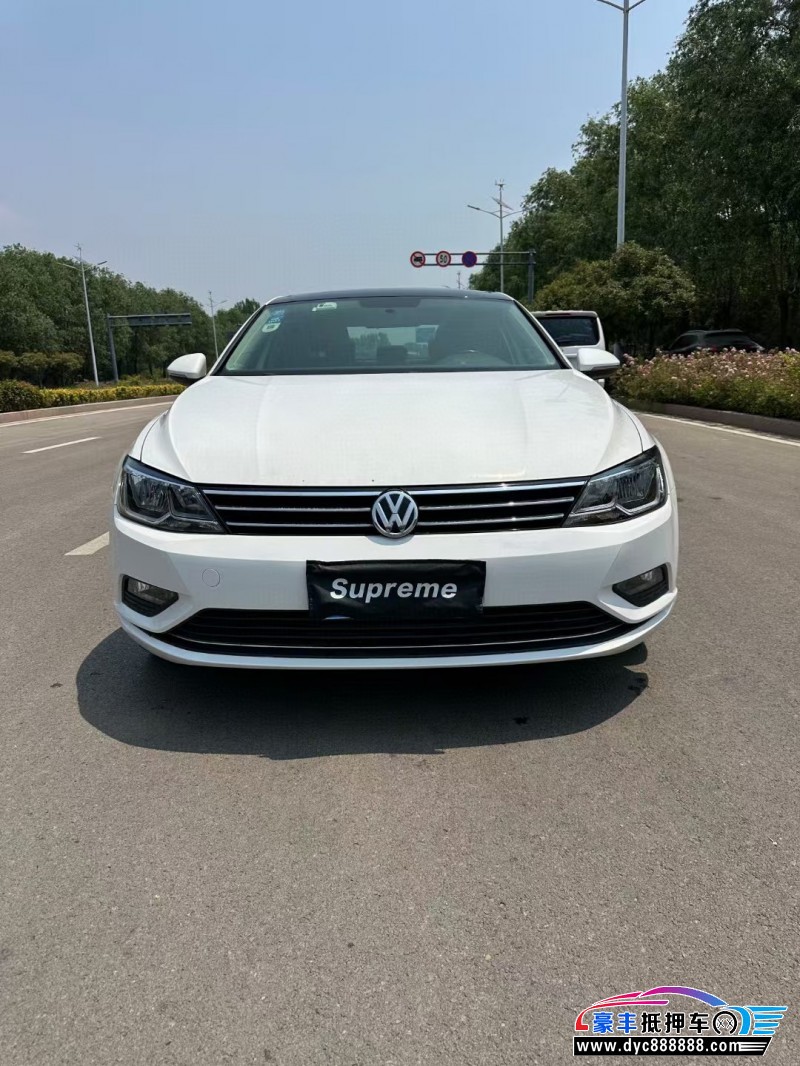 16年大众凌渡轿车抵押车出售