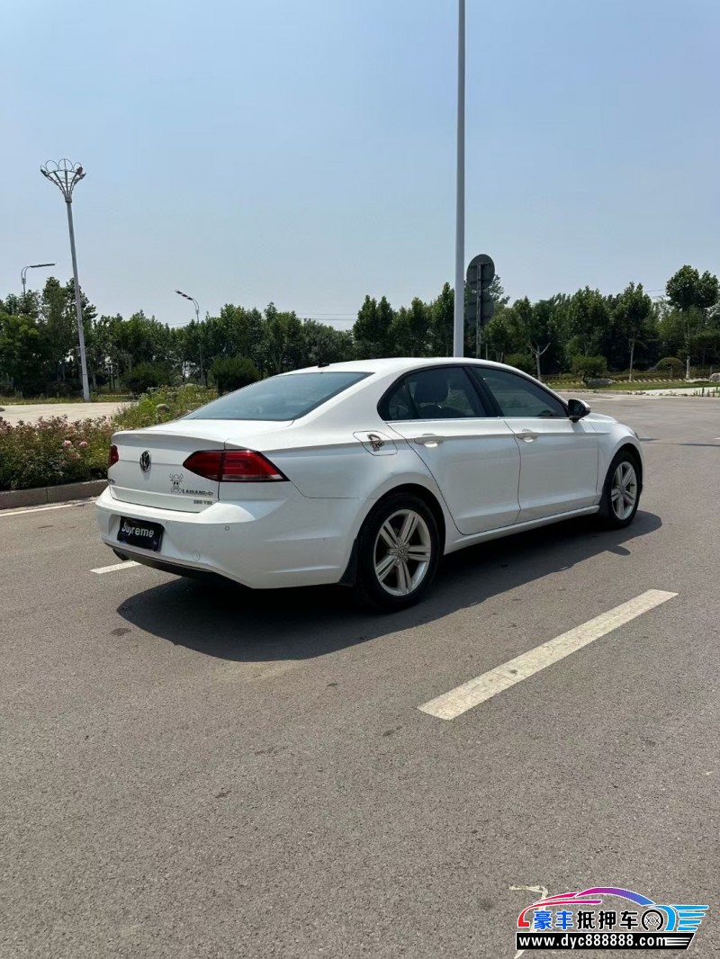 16年大众凌渡轿车抵押车出售