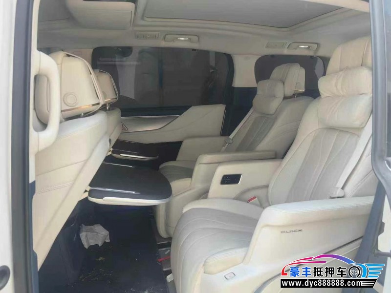 24年别克GL8轿车抵押车出售