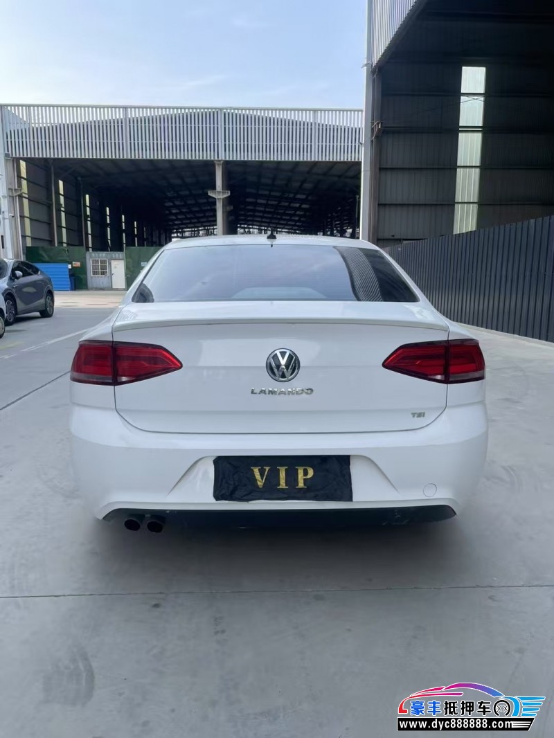 17年大众凌渡轿车抵押车出售