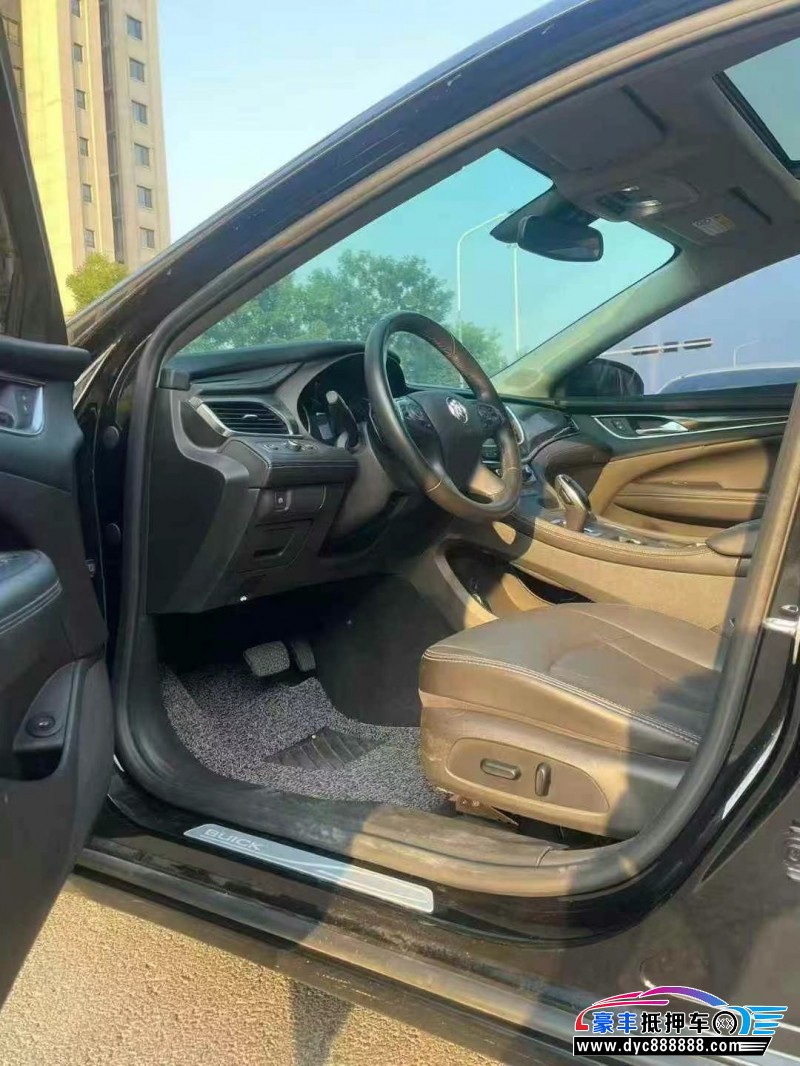 22年别克君越轿车抵押车出售