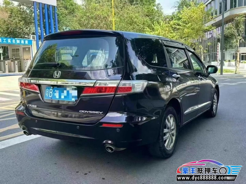13年本田奥德赛轿车抵押车出售