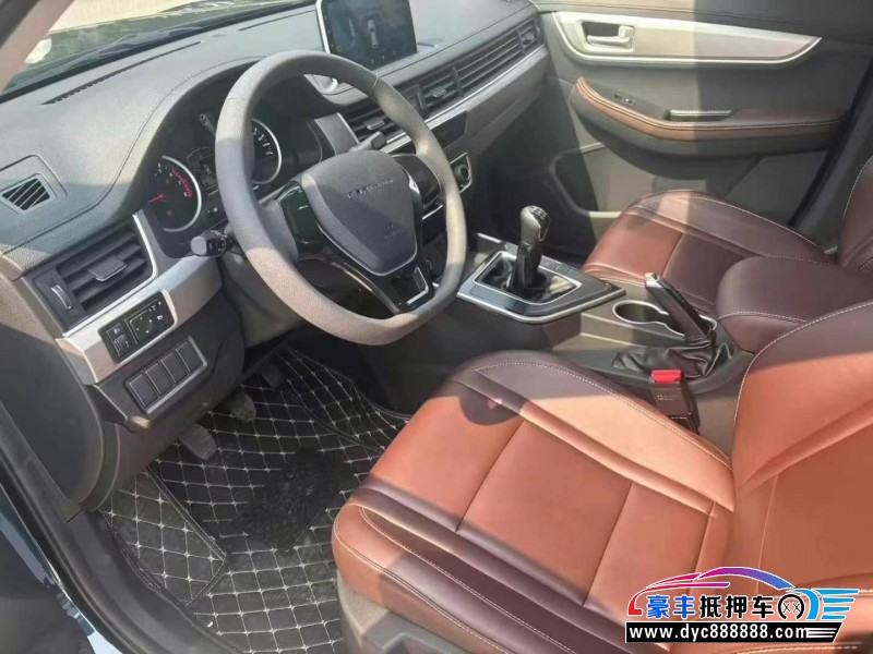 25年东风风行T5轿车抵押车出售