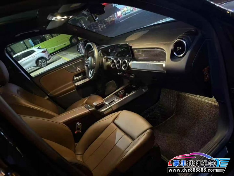 20年奔驰GLB轿车抵押车出售