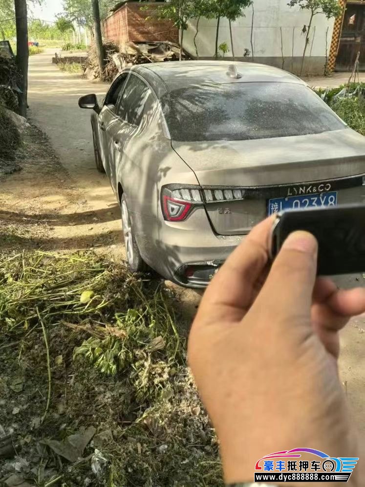 18年领克03轿车抵押车出售