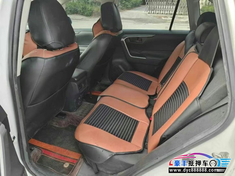 22年丰田RAV4SUV抵押车出售