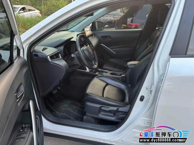 23年丰田锐放轿车抵押车出售