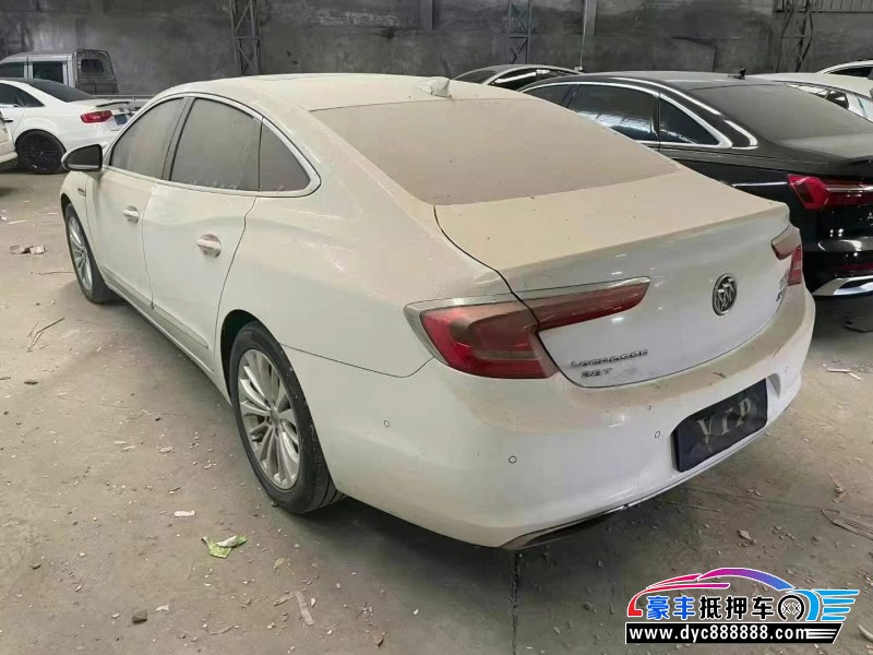 17年别克君越轿车抵押车出售