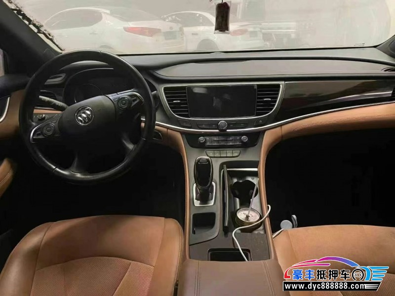 17年别克君越轿车抵押车出售