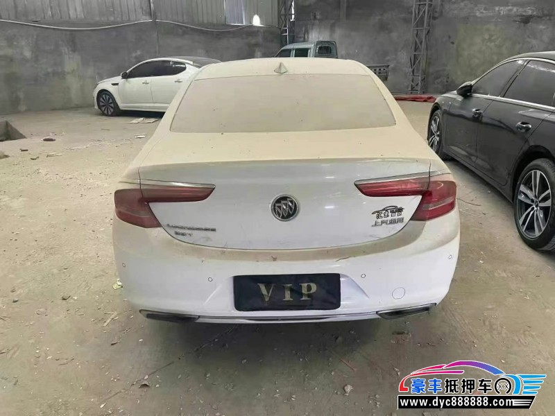 17年别克君越轿车抵押车出售