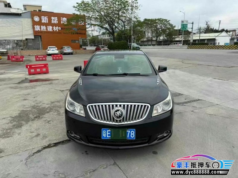 10年别克君越轿车抵押车出售