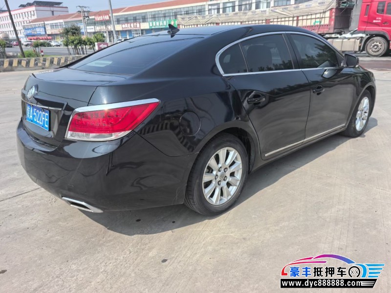 13年别克君越轿车抵押车出售