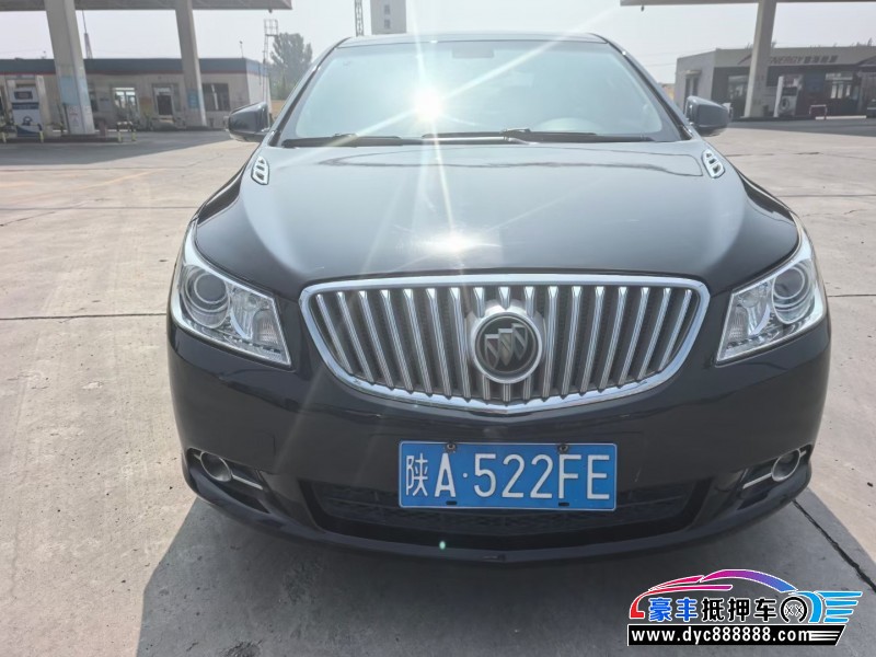 13年别克君越轿车抵押车出售