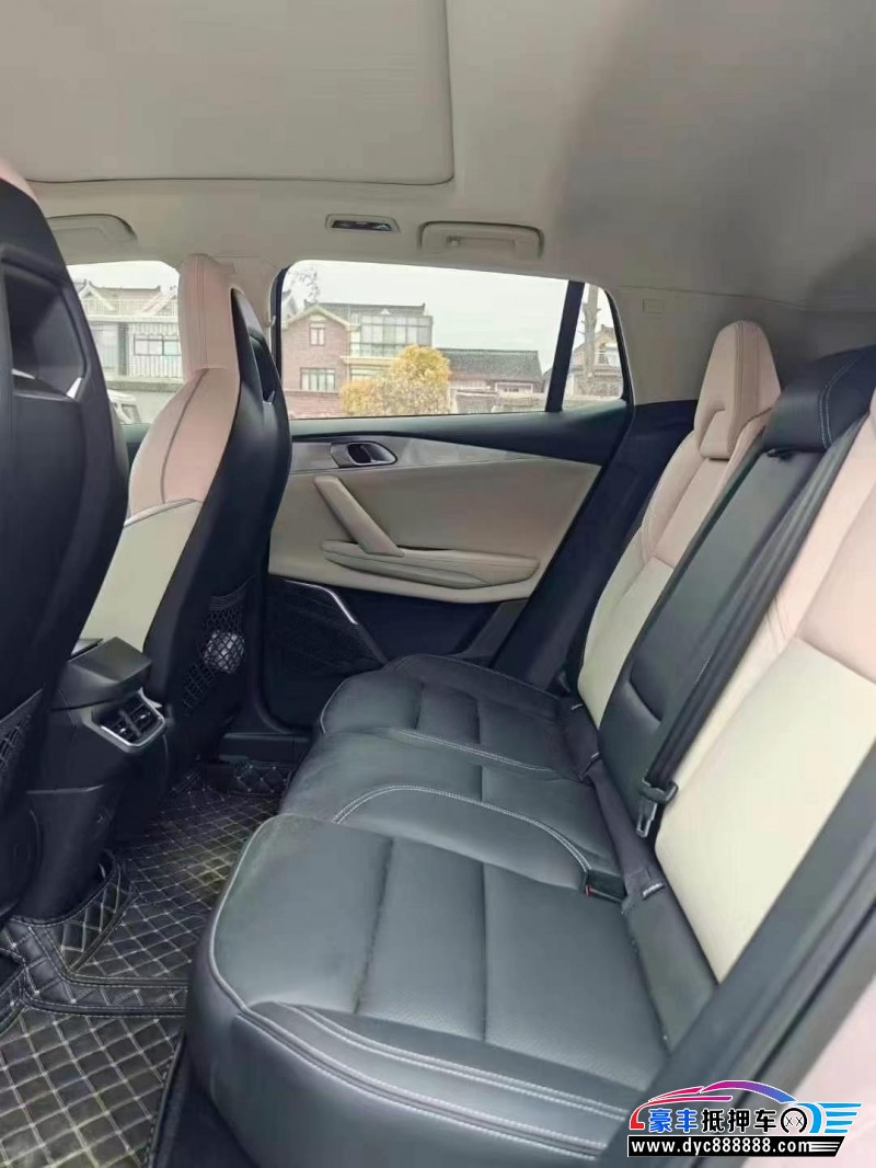 23年领克06轿车抵押车出售