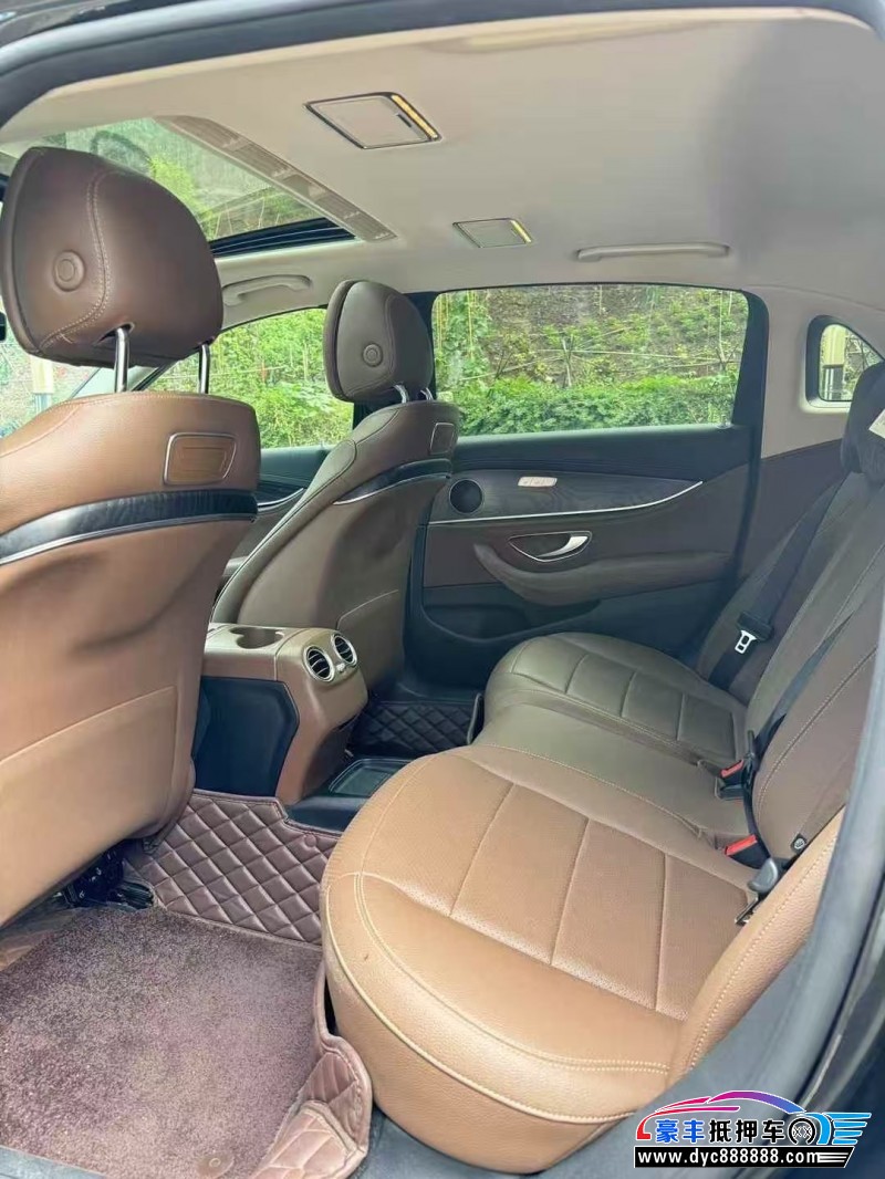 17年奔驰E轿车抵押车出售