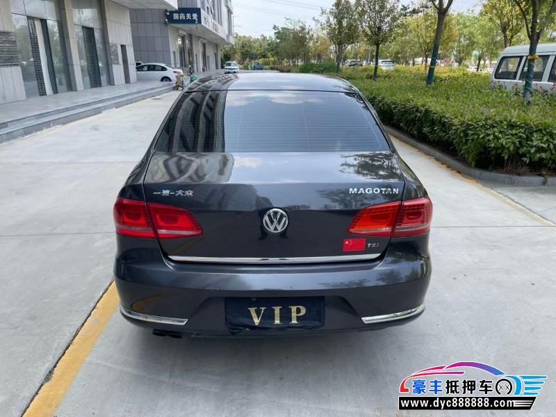 13年大众迈腾轿车抵押车出售