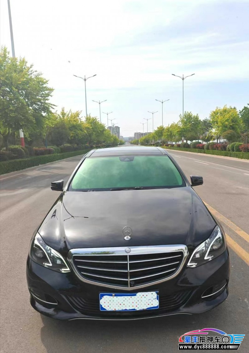 13年奔驰E轿车抵押车出售