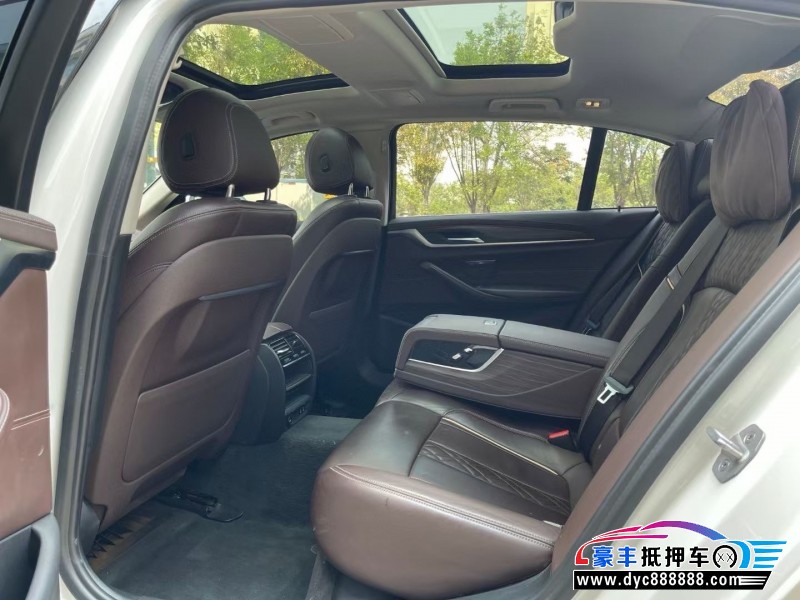 20年宝马5系轿车抵押车出售