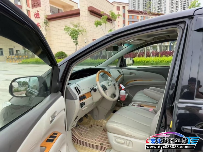 10年丰田普瑞维亚轿车抵押车出售