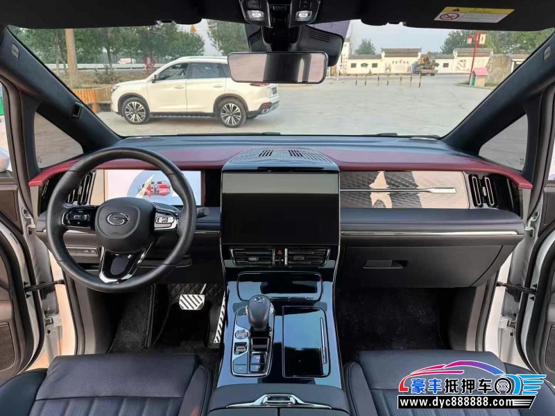 24年传祺M8轿车抵押车出售