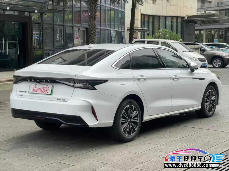 24年奇瑞风云轿车抵押车出售