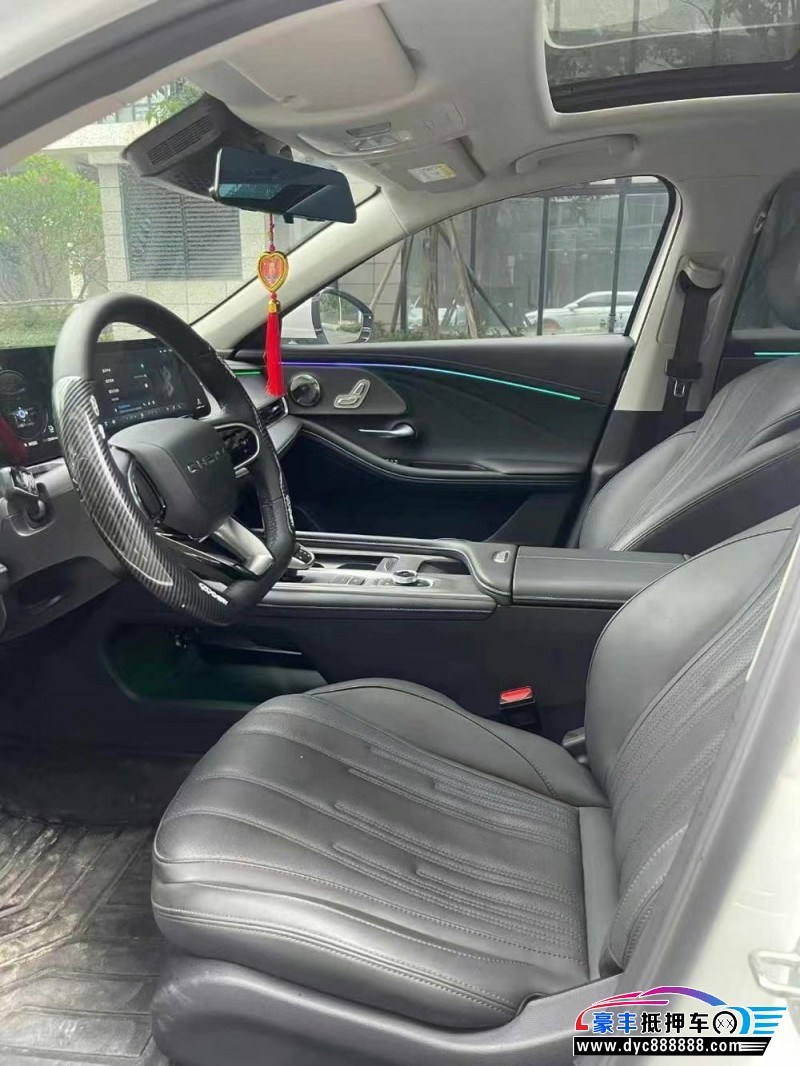 24年奇瑞风云轿车抵押车出售