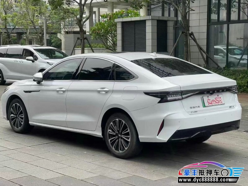 24年奇瑞风云轿车抵押车出售