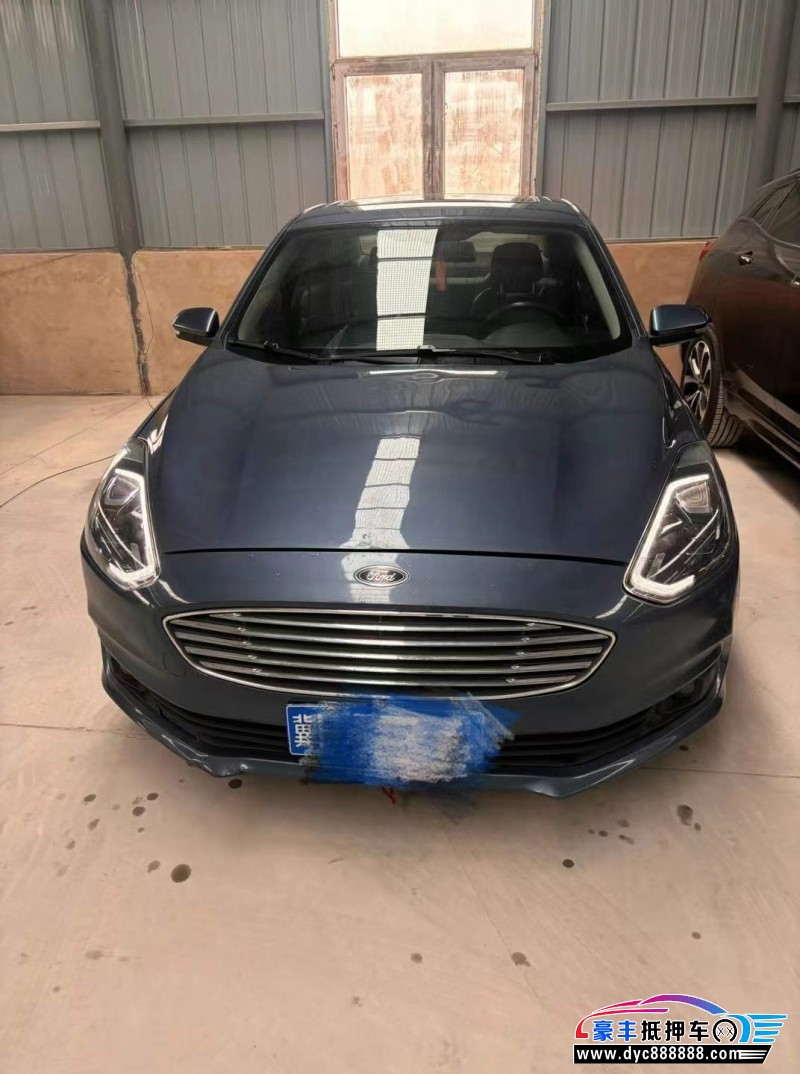 20年福特福睿斯轿车抵押车出售