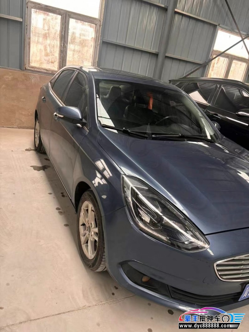 20年福特福睿斯轿车抵押车出售