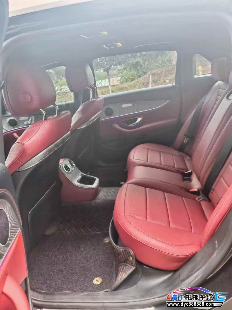 21年奔驰E轿车抵押车出售