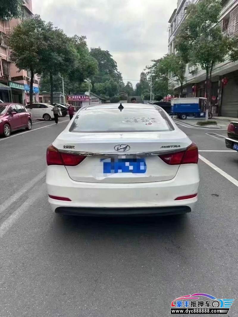 17年现代名图轿车抵押车出售