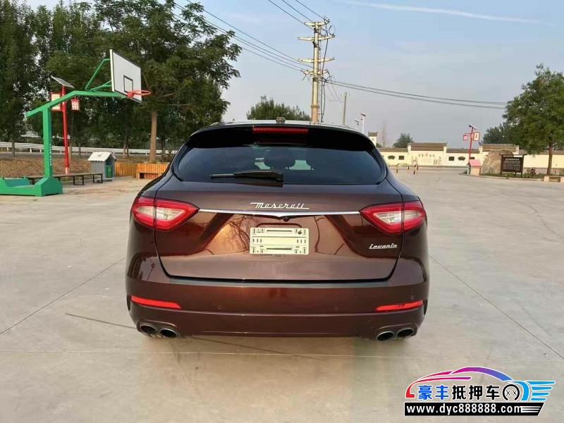 17年玛莎拉蒂莱万特轿车抵押车出售