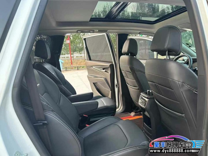 22年上汽大通G50轿车抵押车出售