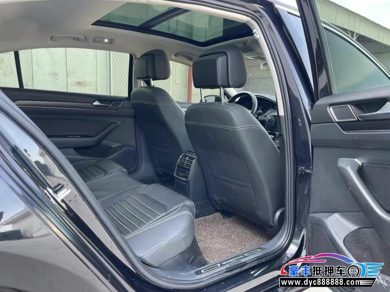 21年大众迈腾轿车抵押车出售