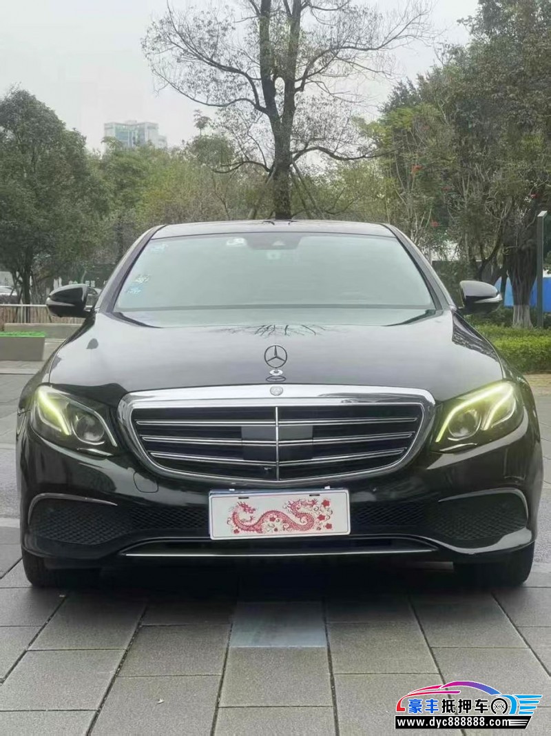 17年奔驰E轿车抵押车出售