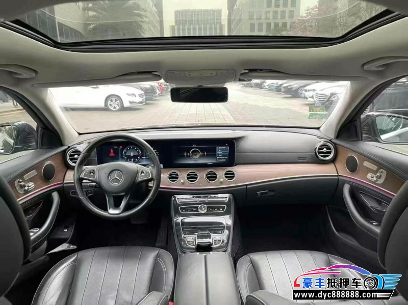 17年奔驰E轿车抵押车出售