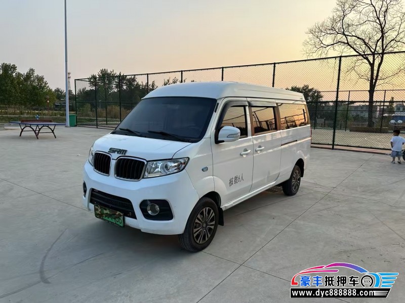 23年金杯海狮轿车抵押车出售