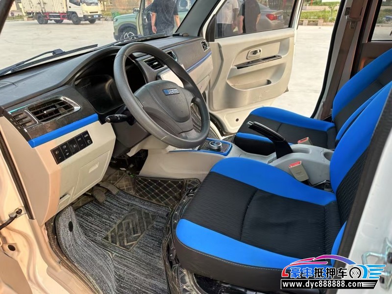 23年金杯海狮轿车抵押车出售