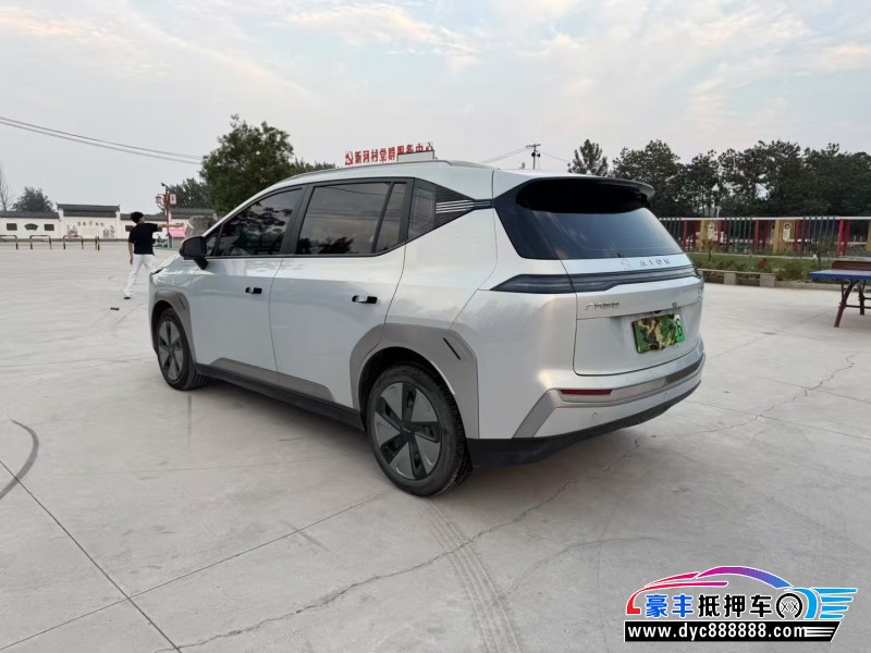 23年埃安Y70轿车抵押车出售